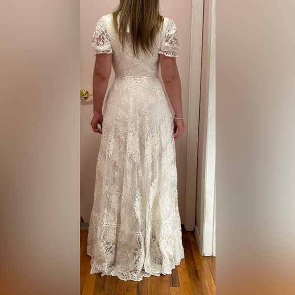 Gorgeous Lace Boho Wedding Dress NWT - Picture 2 of 13